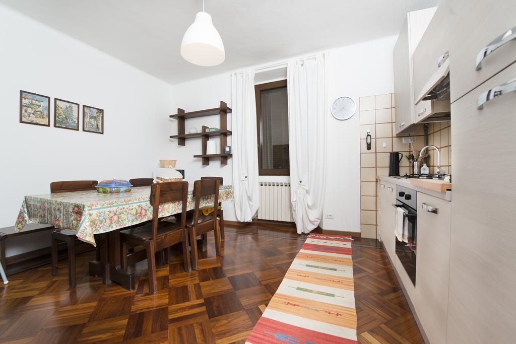 Villa Pinetina B&B Lasnigo Экстерьер фото